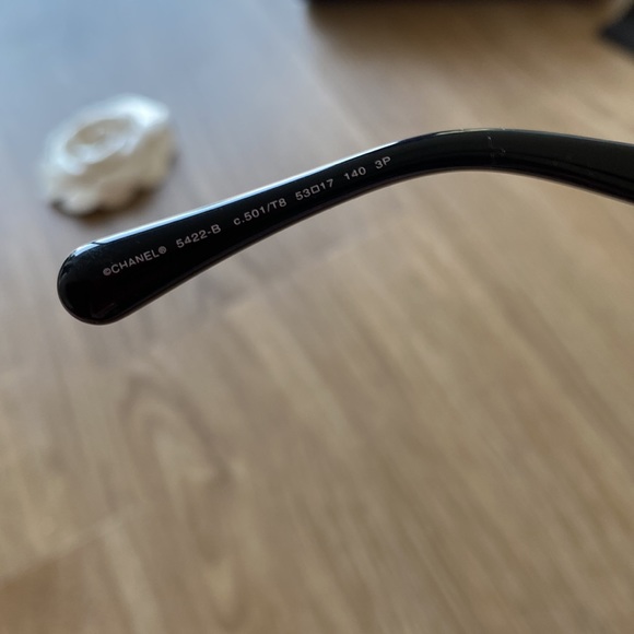 Chanel sunglasses with rhinestone “CHANEL” on left arm - Picture 9 of 13